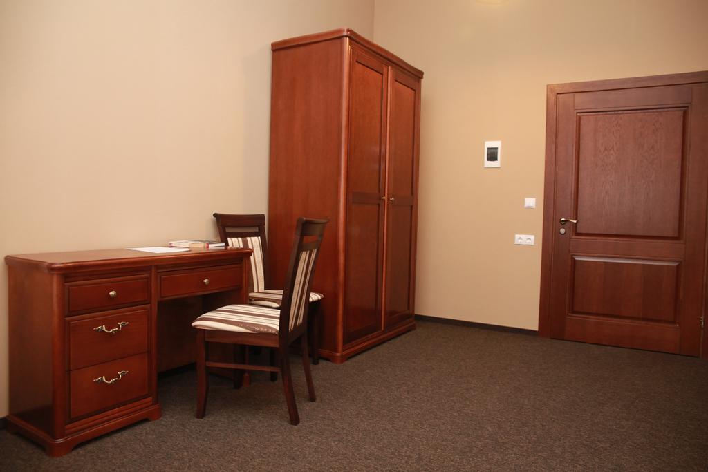Guest House Adam Mickiewicz Lviv Room photo